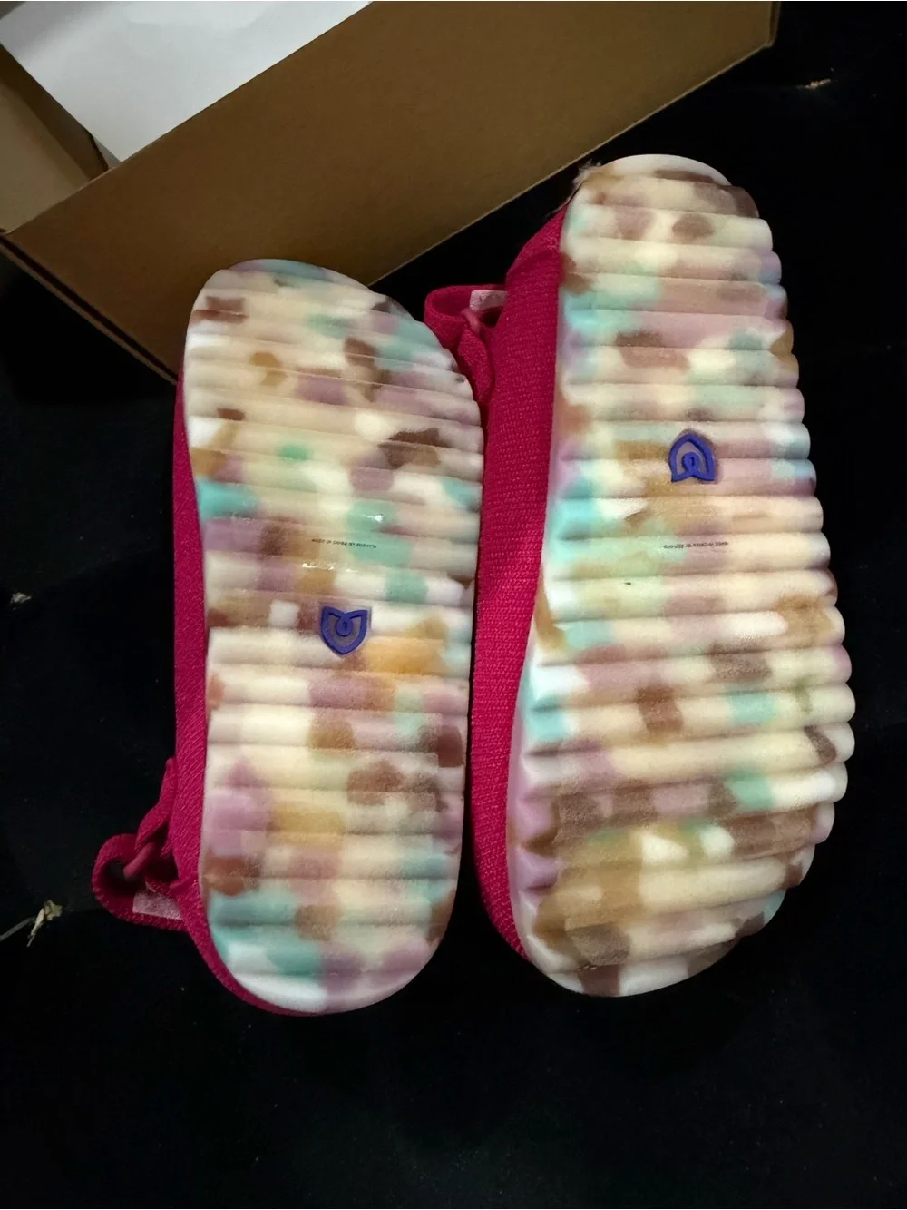 Rothy’s Kids Slip-On clogs—Comfort Shoes in Bright Pink
